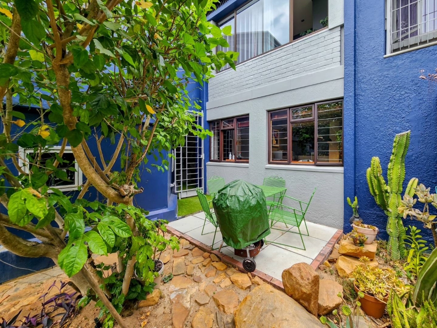 To Let 1 Bedroom Property for Rent in Vredehoek Western Cape